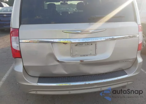 2014 Chrysler Town & Country Limited from USA, damaged, VIN 2C4RC1GG1ER116232